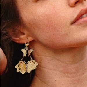 Filigree butterflies chandeliers dropped earrings in 18k of gold plated